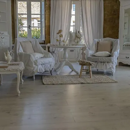 Tatil Evi Fleur-de-lis House, French *