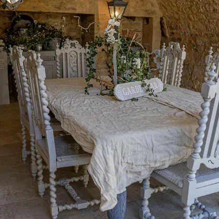 Dom wakacyjny Fleur-de-lis House, French Saint-Sulpice-d'Excideuil